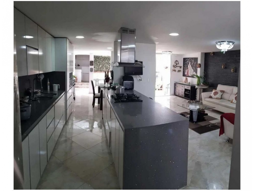 5BR House in Loma de los bernal (165 m²) for Sale - 2