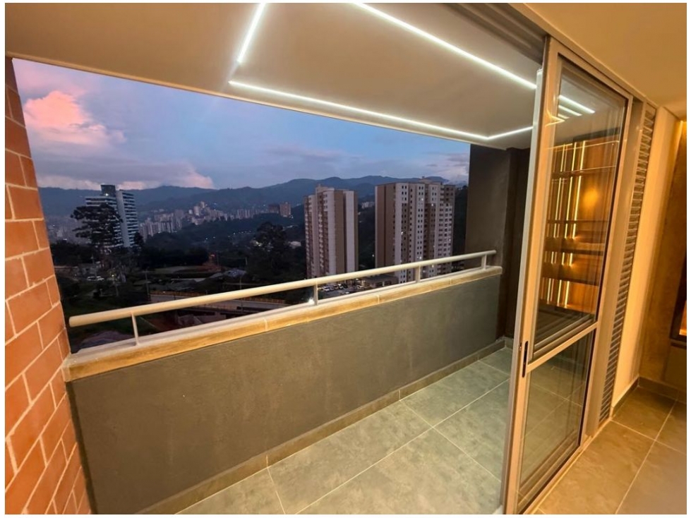 Apartamento en venta en Las Brisas, La Estrella · foto 19 de 20