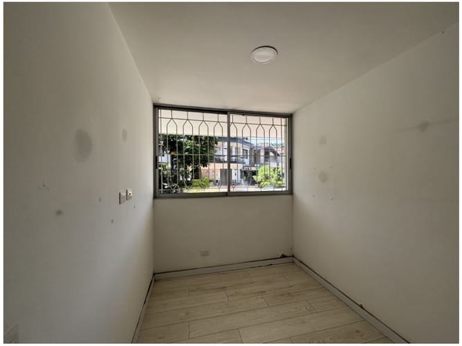 Casa de 6 alcobas en venta en Laureles, Medellín, 212 m² · foto 15 de 19