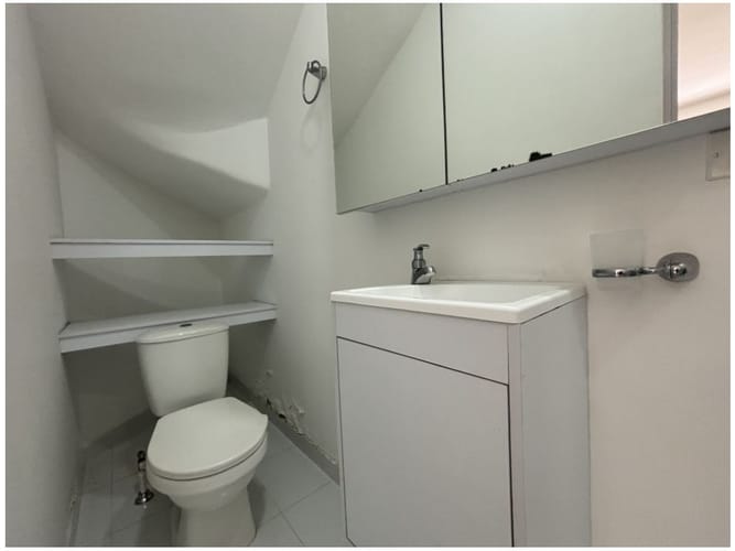 Casa de 6 alcobas en venta en Laureles, Medellín, 212 m² · foto 17 de 19