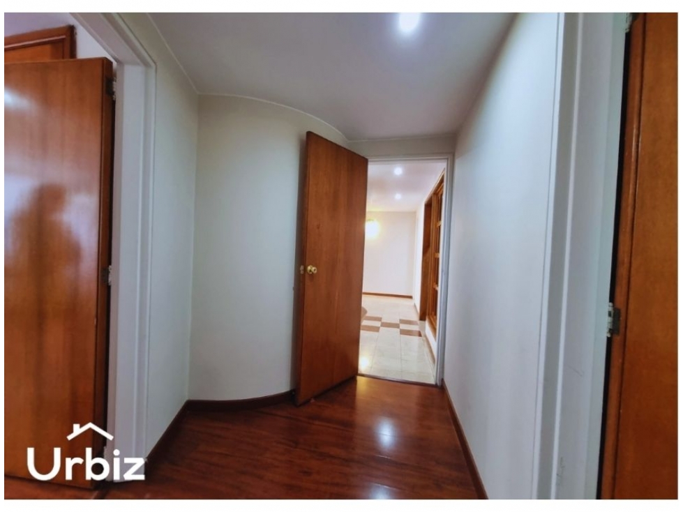 Apartamento en venta en Los Rosales, Bogotá · foto 19 de 20
