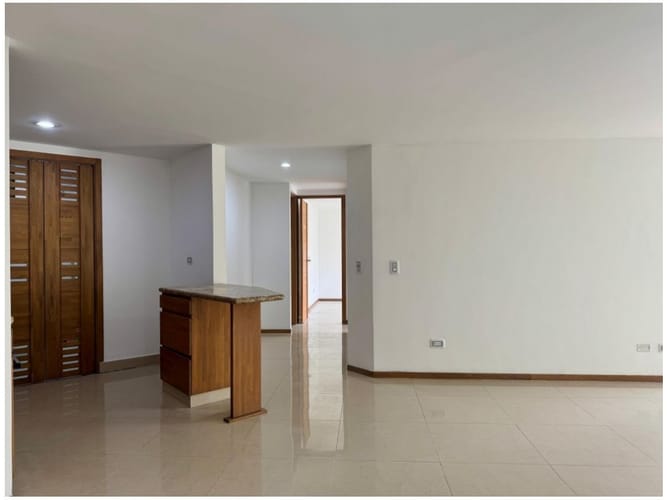 Apartamento de 2 alcobas en venta en Sabaneta Real, Sabaneta, 102 m² · foto 3 de 24