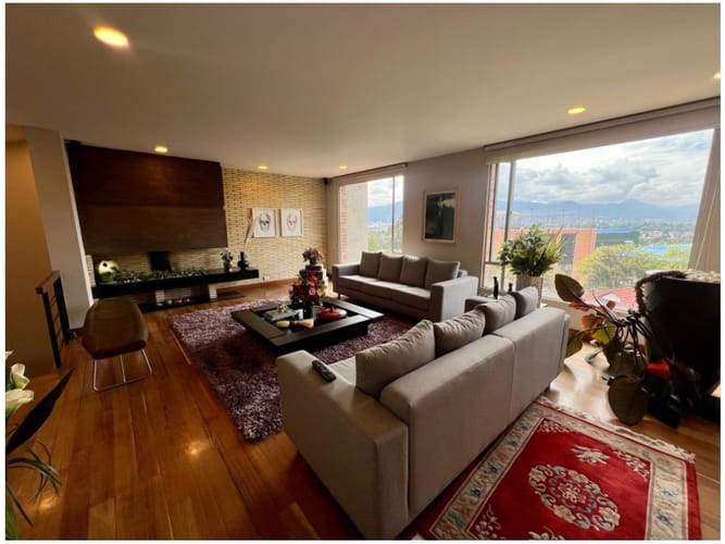Apartamento de 3 alcobas en venta en Cerros De Suba, Bogotá, 295 m² · foto 2 de 19