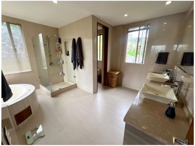 Apartamento de 3 alcobas en venta en Cerros De Suba, Bogotá, 295 m² · foto 11 de 19
