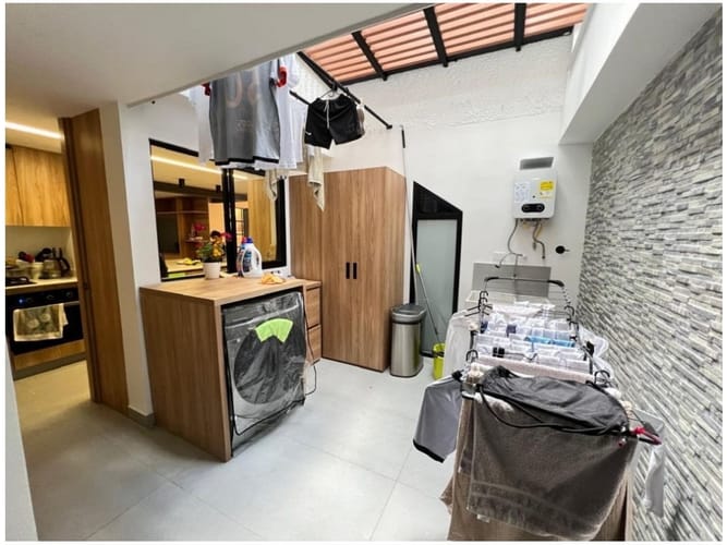 Casa de 3 alcobas en venta en Laureles, Medellín, 192 m² · foto 15 de 16