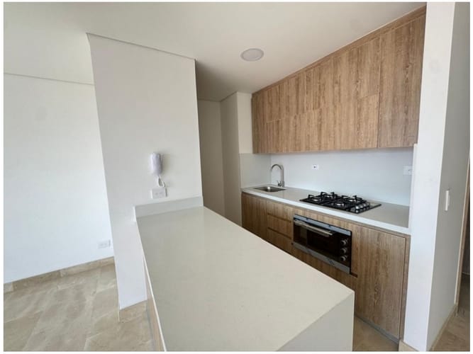 Apartamento de 3 alcobas en venta en Lorena, Medellín, 94 m² · foto 4 de 24