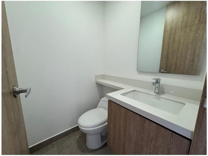 Apartamento de 3 alcobas en venta en Lorena, Medellín, 94 m² · foto 8 de 24