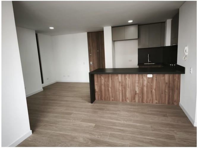 Apartamento en venta en Alameda, Bogotá · foto 2 de 17