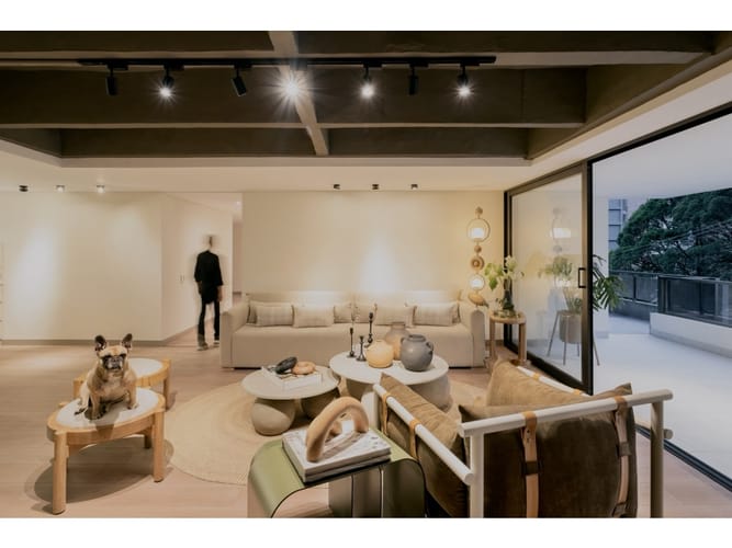 Apartamento de 3 alcobas en venta en Las Lomas No.1, Medellín, 270 m² · foto 2 de 12