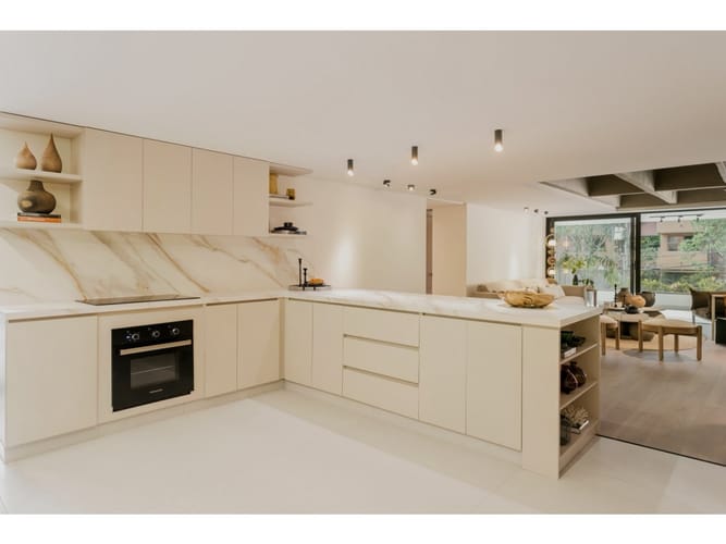 Apartamento de 3 alcobas en venta en Las Lomas No.1, Medellín, 270 m² · foto 6 de 12