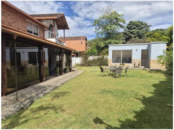 Casa de 4 alcobas en venta en Otu, El Retiro, 323 m² · foto 11 de 24