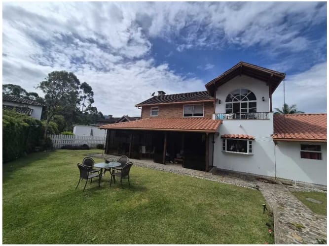Casa de 4 alcobas en venta en Otu, El Retiro, 323 m² · foto 14 de 24