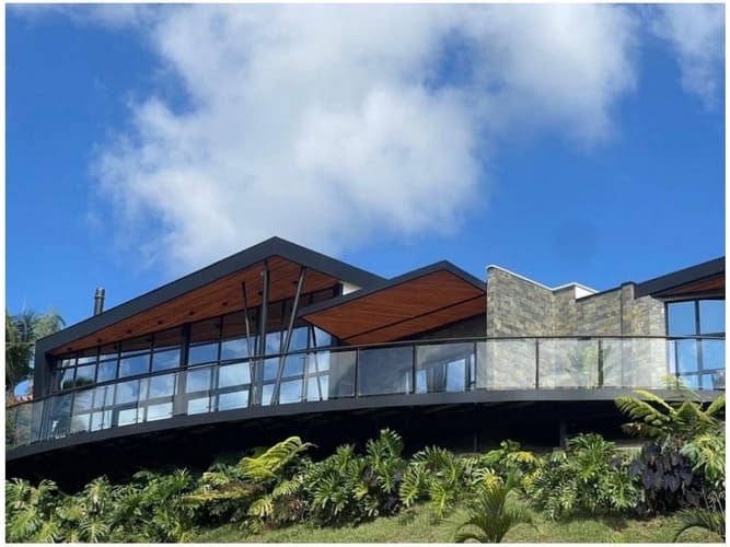 Casa de 4 alcobas en venta en San Juan Bosco, Marinilla, 234 m² · foto 2 de 17