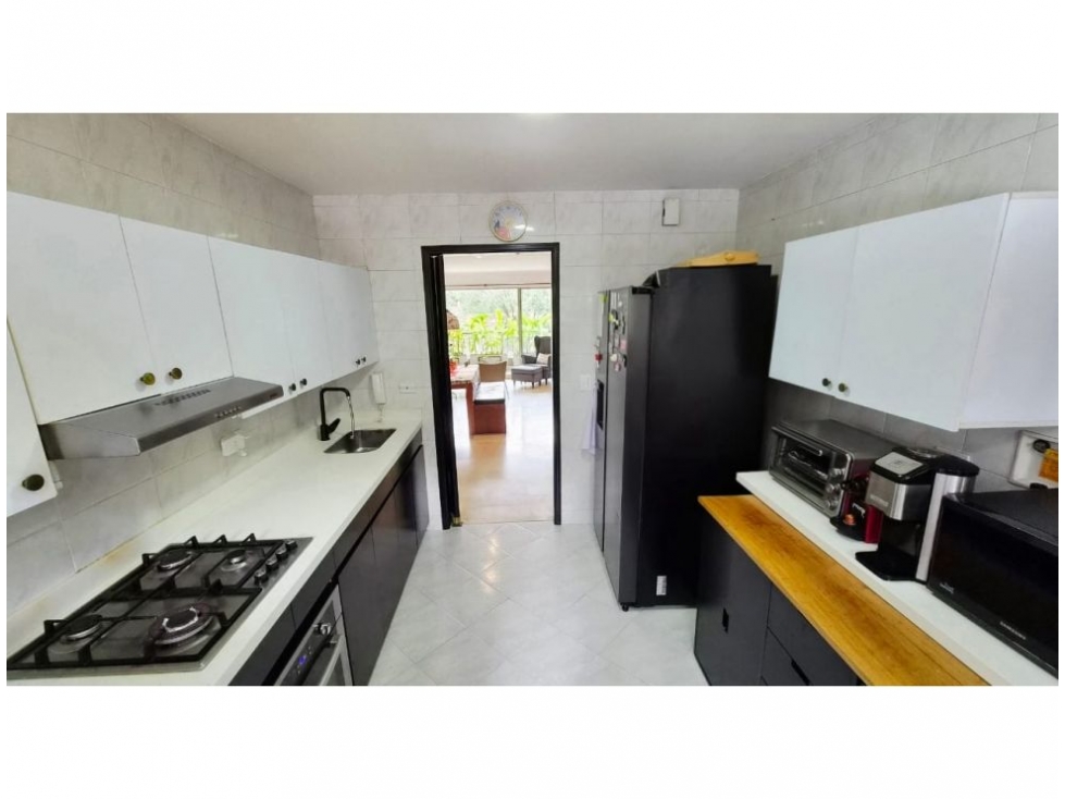 Apartamento en venta en Loma Benedictinos, Medellín · foto 7 de 14