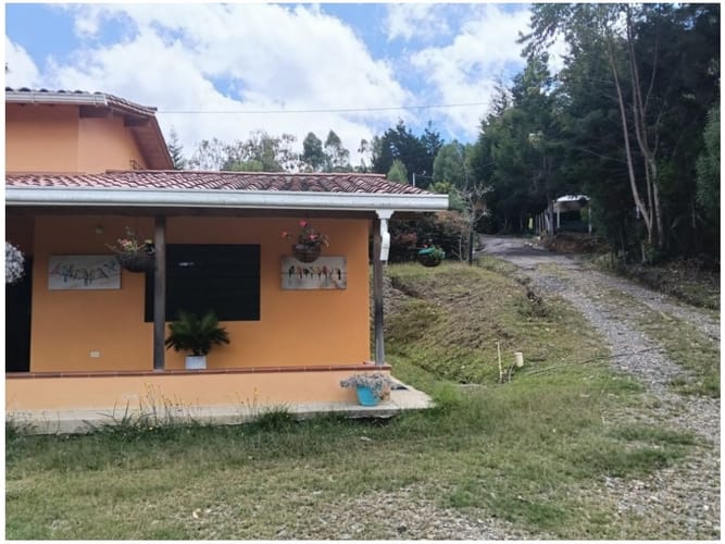 Casa de 3 alcobas en venta en Mazo, Medellín, 280 m² · foto 6 de 22