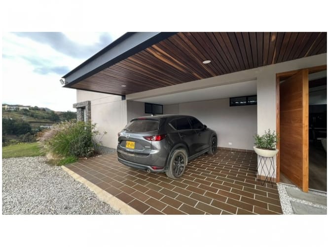 Casa de 3 alcobas en venta en Pantanillo, El Retiro, 300 m² · foto 19 de 24