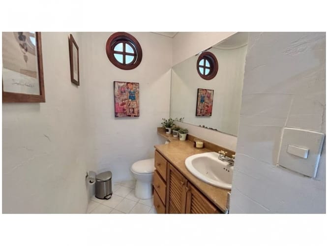 Casa de 4 alcobas en venta en San Lucas, Envigado, 373 m² · foto 2 de 20
