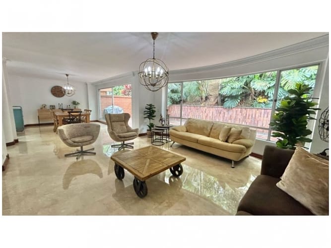 Casa de 4 alcobas en venta en San Lucas, Envigado, 373 m² · foto 5 de 20