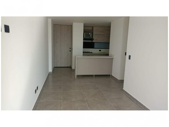 Apartamento de 2 alcobas en venta en Loma Del Escobero, Envigado, 75 m² · foto 3 de 10