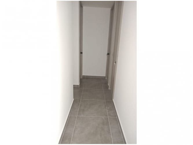Apartamento de 2 alcobas en venta en Loma Del Escobero, Envigado, 75 m² · foto 5 de 10