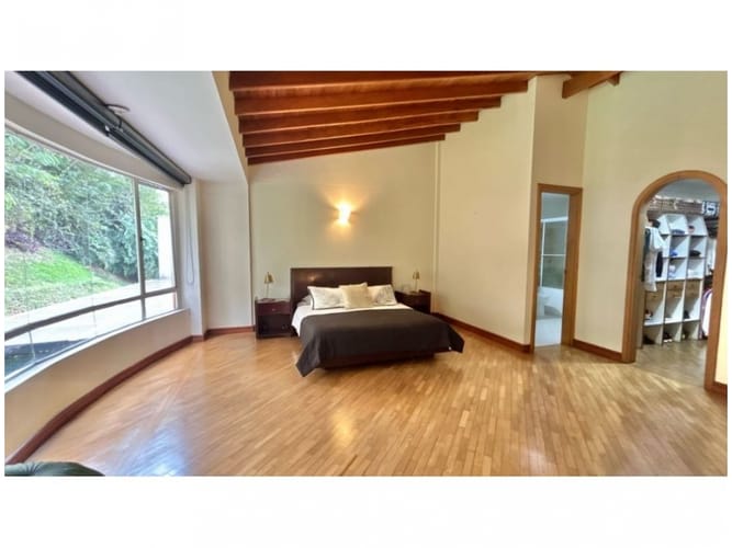 Casa de 4 alcobas en venta en San Lucas, Envigado, 373 m² · foto 19 de 20