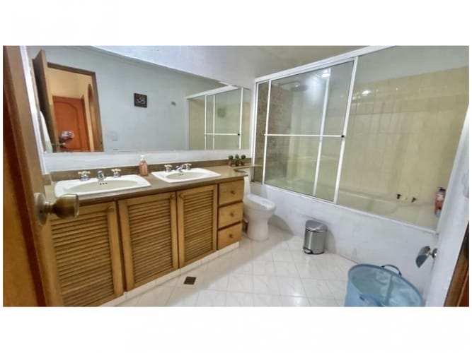 Casa de 4 alcobas en venta en San Lucas, Envigado, 373 m² · foto 20 de 20