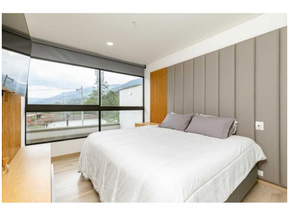 Apartamento en venta en Loma Del Escobero, Envigado · foto 6 de 10