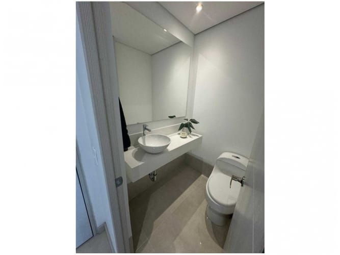 Apartamento de 1 alcoba en venta en Los Balsos, Medellín, 72 m² · foto 6 de 6
