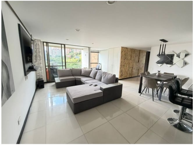 Apartamento de 2 alcobas en venta en Castropol, Medellín, 107 m² · foto 3 de 20