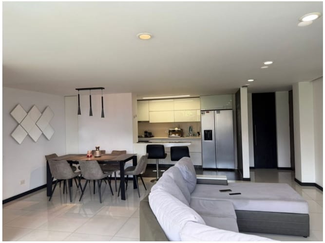 Apartamento de 2 alcobas en venta en Castropol, Medellín, 107 m² · foto 5 de 20
