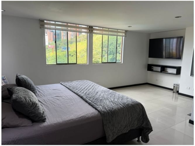 Apartamento de 2 alcobas en venta en Castropol, Medellín, 107 m² · foto 9 de 20