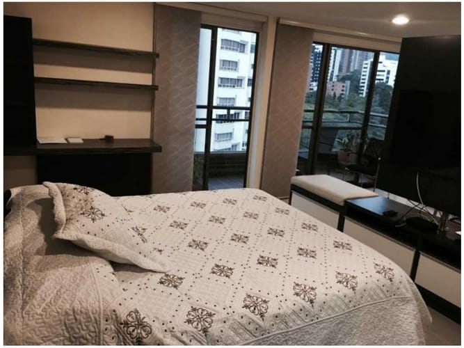 Apartaestudio en venta en El Tesoro, Medellín, 60 m² · foto 3 de 24