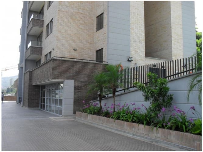 Apartaestudio en venta en El Tesoro, Medellín, 60 m² · foto 10 de 24