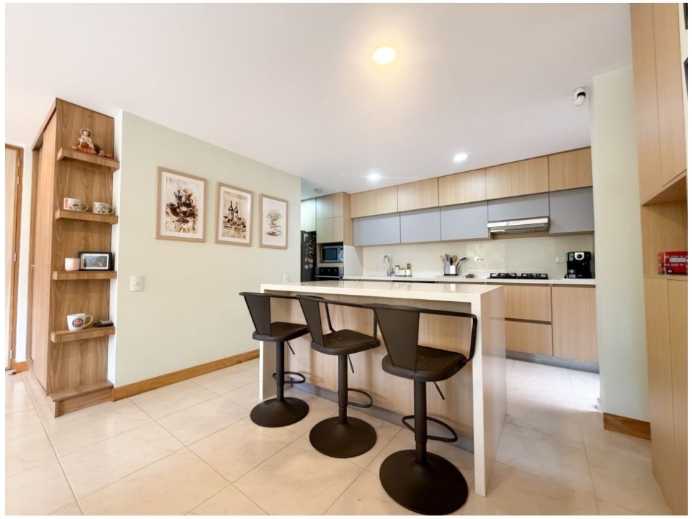 Apartamento en venta en Loma Del Escobero, Envigado · foto 4 de 21