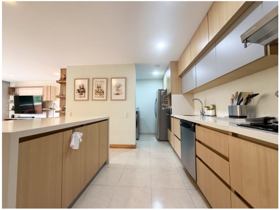 Apartamento en venta en Loma Del Escobero, Envigado · foto 6 de 21