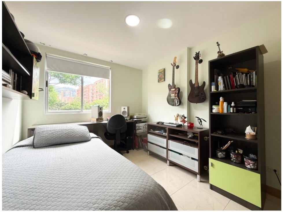 Apartamento en venta en Loma Del Escobero, Envigado · foto 13 de 21