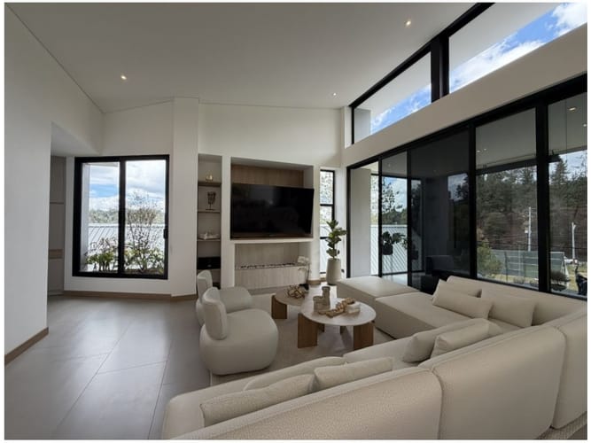Casa de 4 alcobas en venta en El Retiro, 325 m² · foto 2 de 24