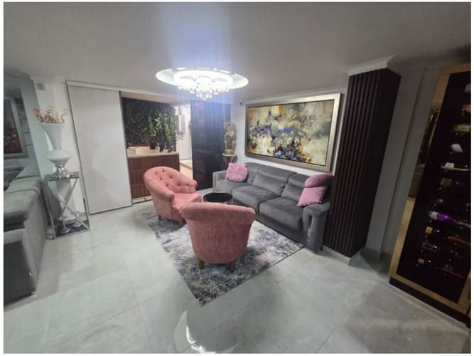 Casa de 4 alcobas en venta en Avila, Envigado, 270 m² · foto 11 de 24