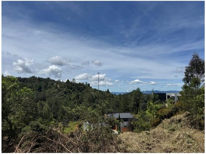 Lote en venta en Carrizales, Envigado, 1748 m² · foto 7 de 9
