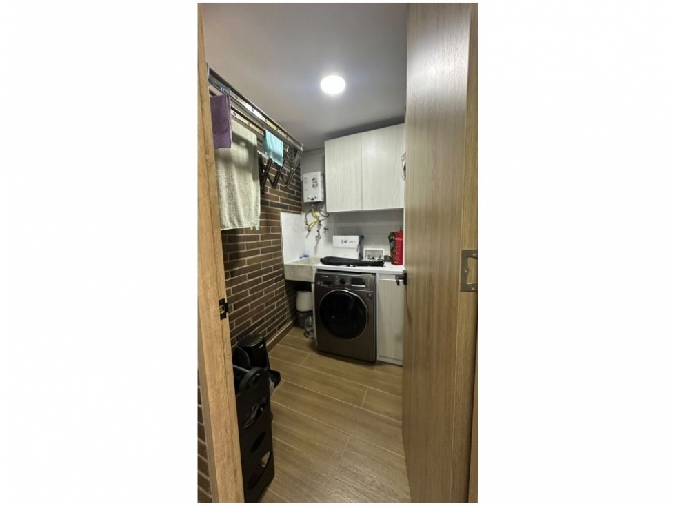 Apartamento en venta en El Trianon, Envigado · foto 2 de 19