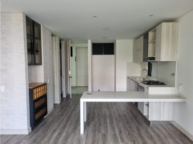 Apartamento en venta en El Poblado, Medellín · foto 4 de 11