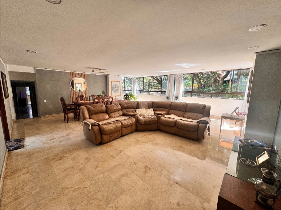 Apartamento en venta en Los Balsos, Medellín · foto 18 de 24