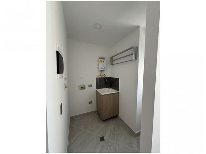 Apartamento de 2 alcobas en venta en San Joaquin, Medellín, 75 m² · foto 3 de 7