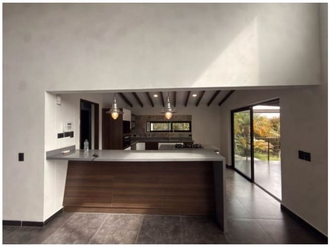 Casa de 4 alcobas en venta en Vía Las Palmas, Envigado, 272 m² · foto 2 de 24