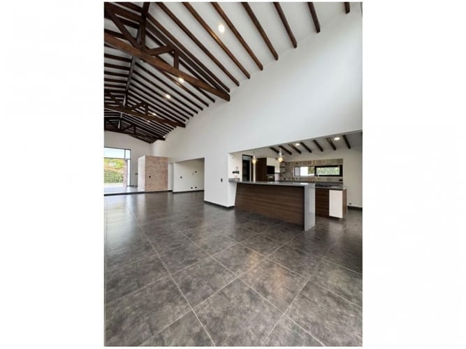 Casa de 4 alcobas en venta en Vía Las Palmas, Envigado, 272 m² · foto 3 de 24