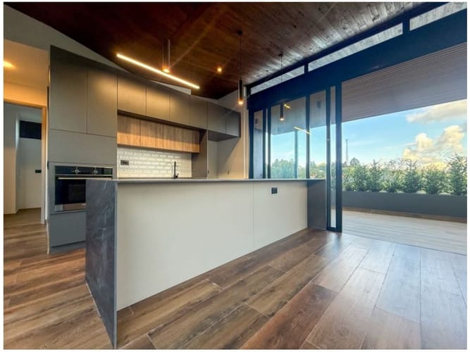 Casa de 3 alcobas en venta en Vía Las Palmas, Envigado, 316 m² · foto 11 de 24
