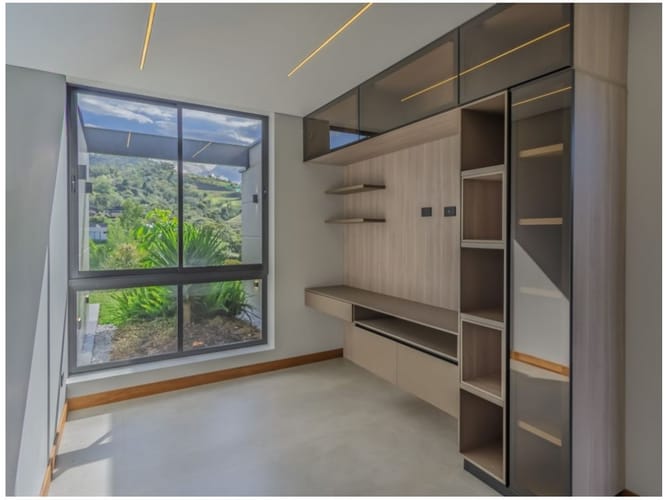 Casa de 3 alcobas en venta en Llano Grande, Rionegro, 463 m² · foto 18 de 24