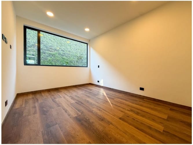 Casa de 3 alcobas en venta en Vía Las Palmas, Envigado, 316 m² · foto 23 de 24