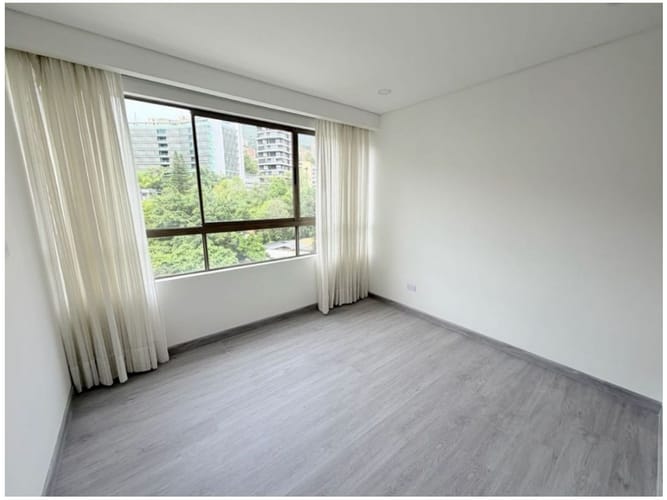 Apartamento en venta en Las Lomas No.1, Medellín · foto 3 de 10