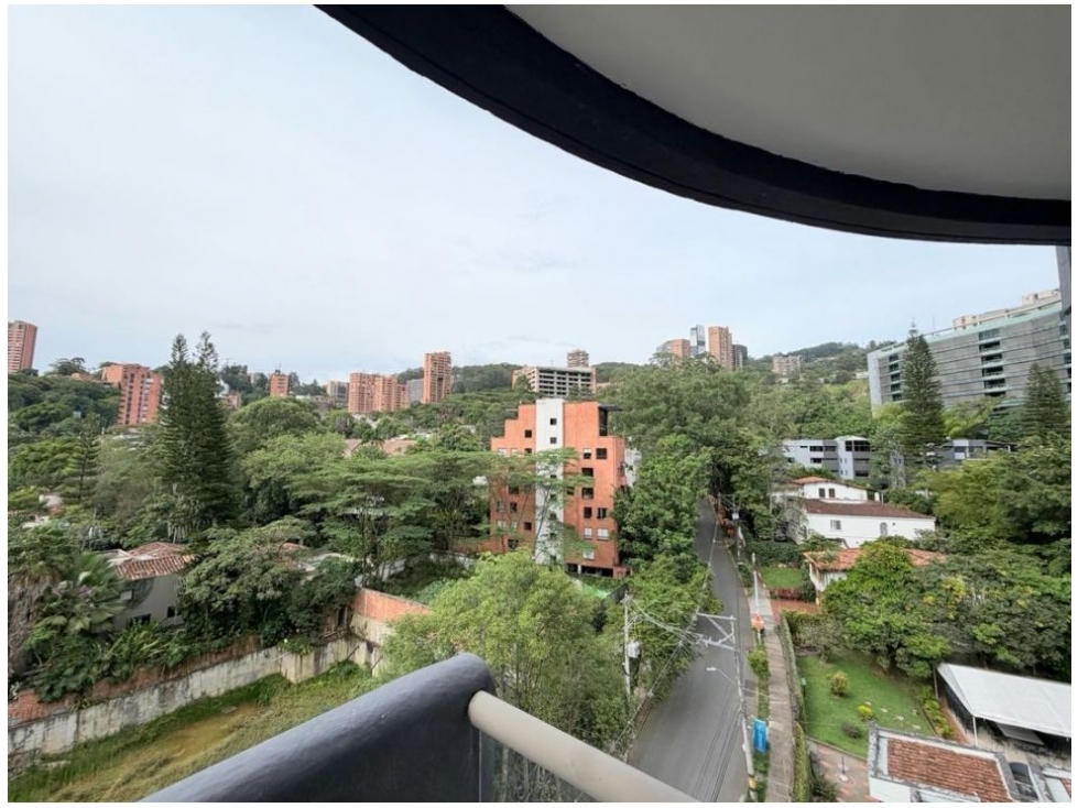 Apartamento en venta en Las Lomas No.1, Medellín · foto 6 de 10